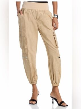 CINQ À SEPT
Genevive Cargo Jogger Pants

Color: Khaki
SIZE: XL